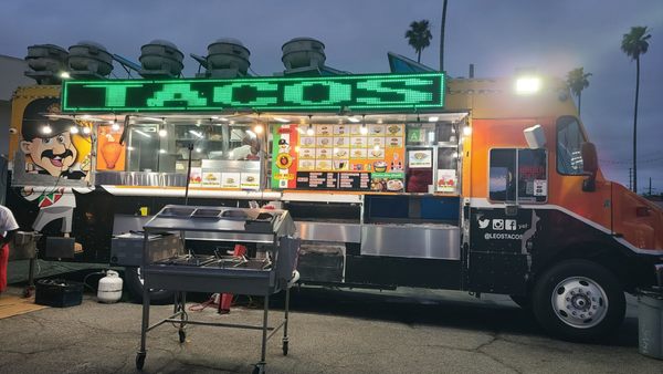 Leo's Tacos Truck by null