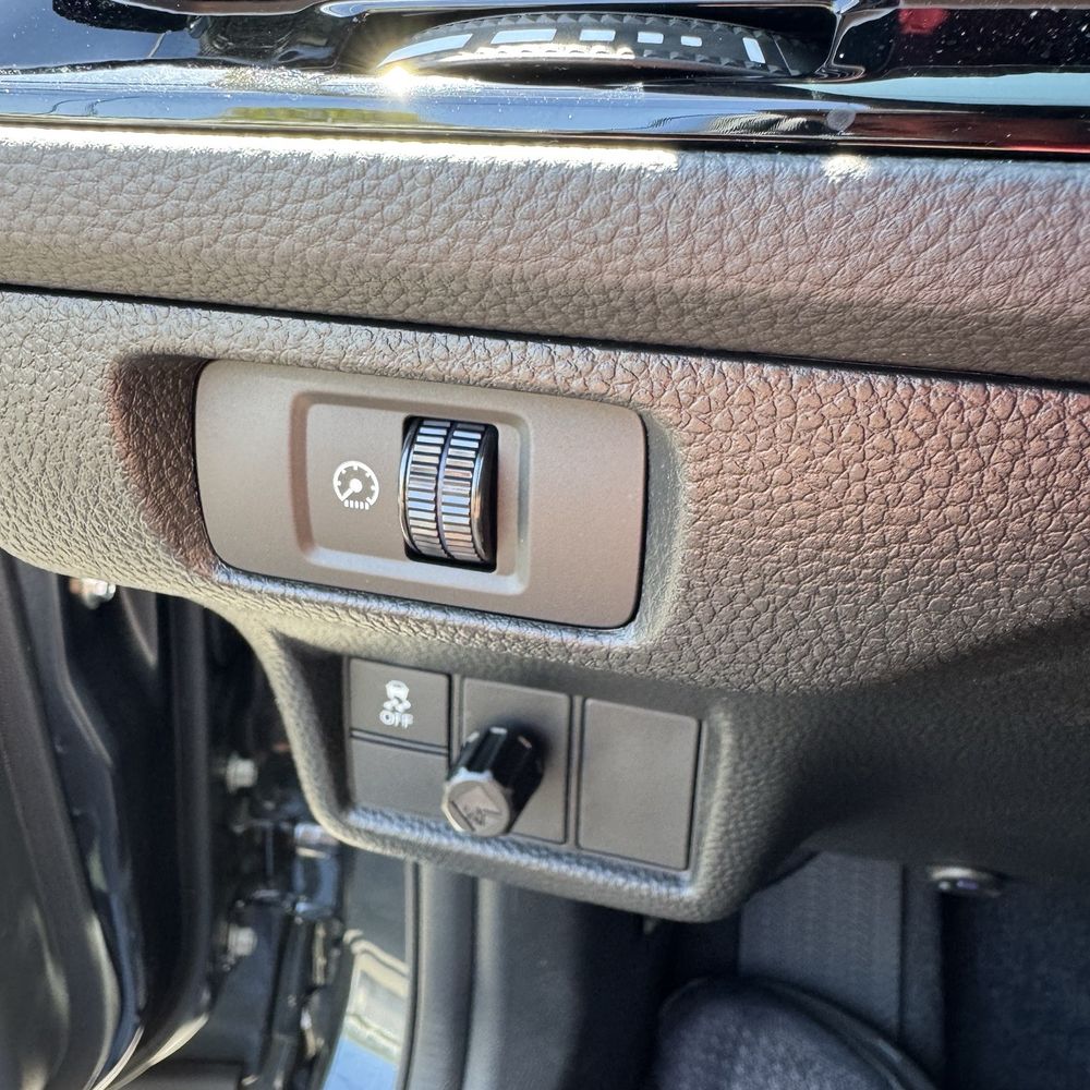 Bass control knob Bass control knob