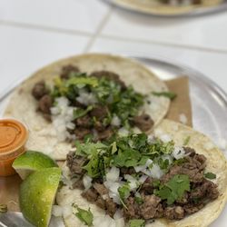 Gus Tacos