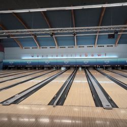 West Seattle Bowl - Bowling Lanes