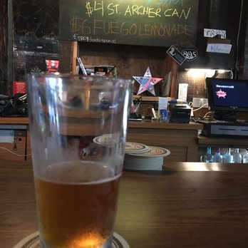 Star Lounge - Great Specials on Drinks! - Dive Bars Near Me - Ventura, California Star Lounge - Great Specials on Drinks! - Dive Bars Near Me - Ventura, California