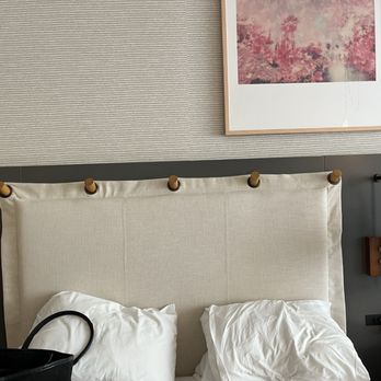 Mission Pacific Beach Resort - A hanging headboard! I want one - Hotels Near Me - Oceanside, California