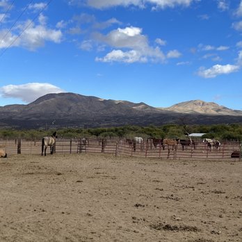 Double R Guest Ranch - Horseback Riding Near Me - Elgin, Arizona