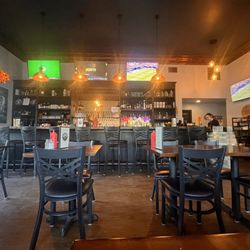 Bar/Dining Area