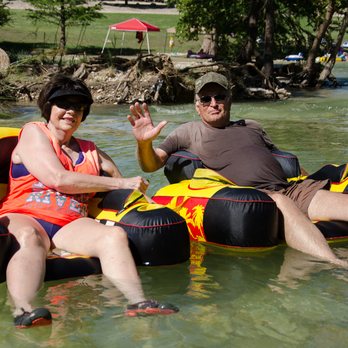 Frio Country Resort - Resorts Near Me - Concan, Texas