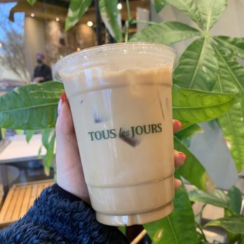 Tous Les Jours - Bakeries Near Me - Austin, Texas