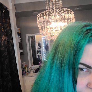 true to you salon - You can see the ring here of absent color - Hair Salons Near Me - Ashland, Kentucky true to you salon - You can see the ring here of absent color - Hair Salons Near Me - Ashland, Kentucky