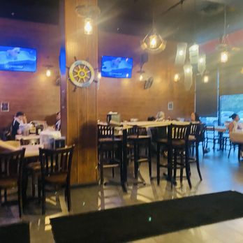 Crazy Crab - Dining area - Cajun/Creole Near Me - Fairfax, Virginia Crazy Crab - Dining area - Cajun/Creole Near Me - Fairfax, Virginia