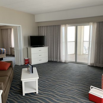 Hotel Breakers - 9th floor horizon suite - Hotels Near Me - Sandusky, Ohio Hotel Breakers - 9th floor horizon suite - Hotels Near Me - Sandusky, Ohio