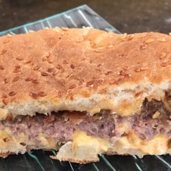 Planète Food - Zoom Cheese Burger