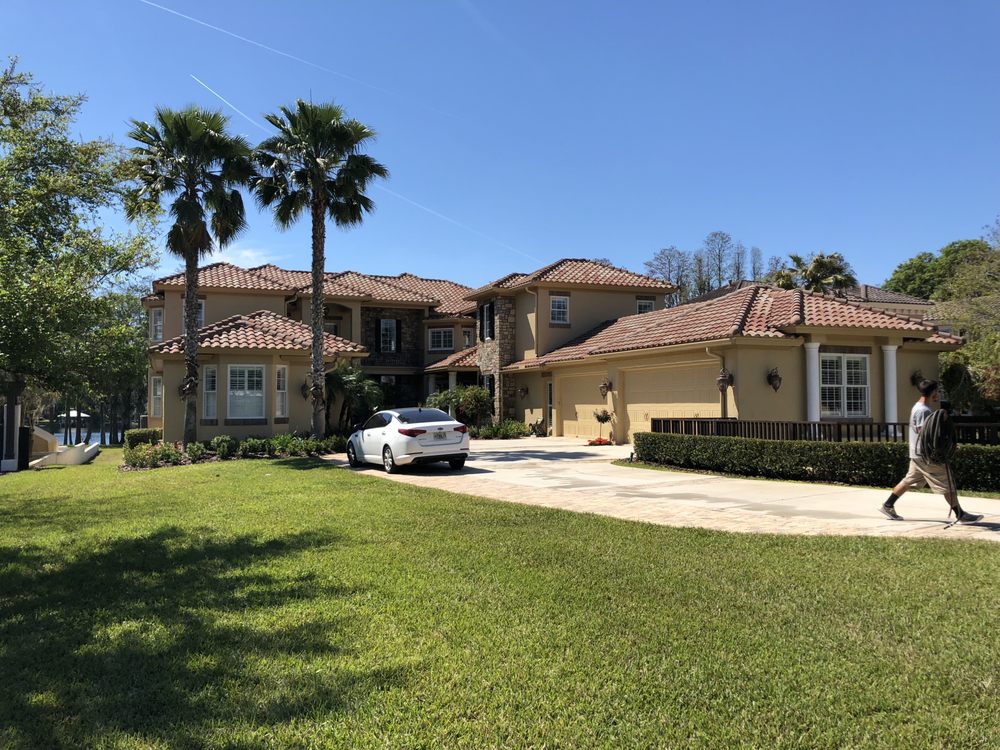 Slide of Apple Roof Cleaning