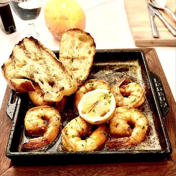 Council Oak Steaks & Seafood - Garlic Cajun Shrimp - Steakhouses Near Me - Bristol, Virginia Council Oak Steaks & Seafood - Garlic Cajun Shrimp - Steakhouses Near Me - Bristol, Virginia