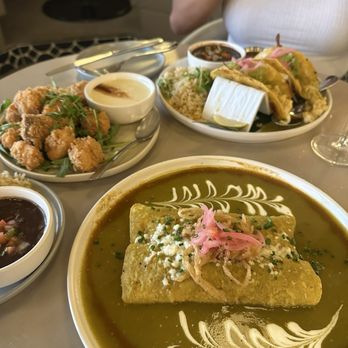 Luna Bistro Cafe - @localslatteslistings - New American Near Me - Long Beach, California