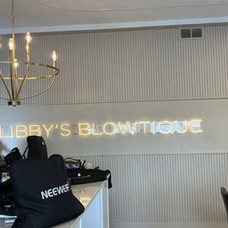 Lobby/makeup area