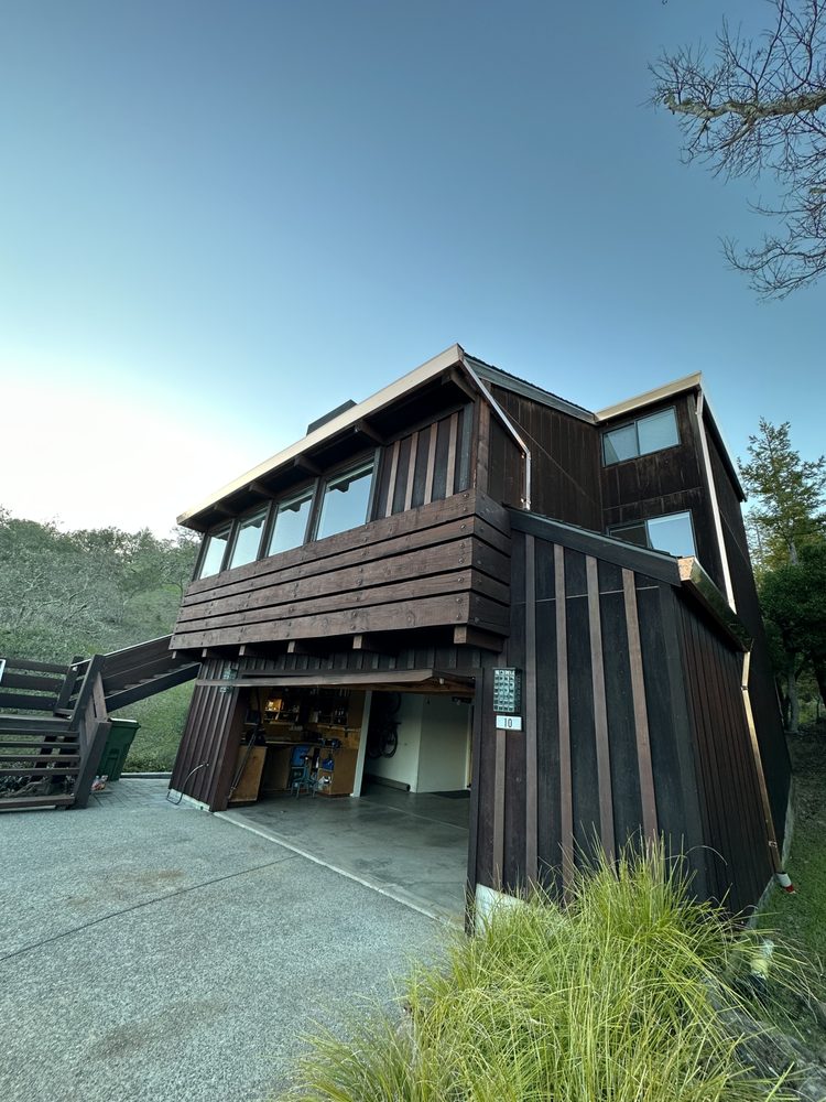 Slide of Mistah Seamless Gutters