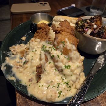 Reunion Kitchen + Drink - Chicken biscuits and gravy - New American Near Me - Corona, California Reunion Kitchen + Drink - Chicken biscuits and gravy - New American Near Me - Corona, California