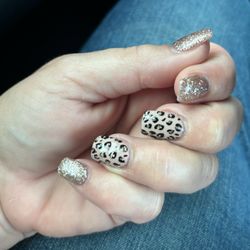 Annie's Nails Salon - Glitter acrylics