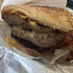 Best Burger - Bacon Cheeseburger (no onion, add ketchup, add mayo)