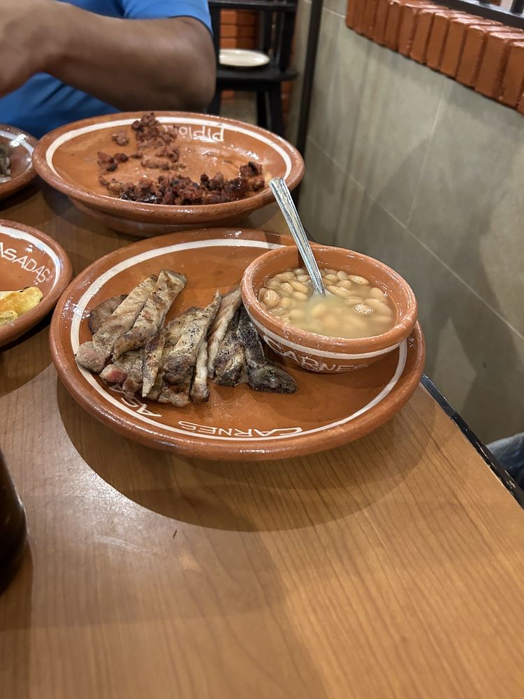 Carnes Asadas Pipiolo