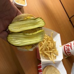 Freddy's Frozen Custard & Steakburgers - This is my "cheeseburger"