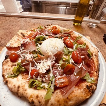 Atmosphere - Pizza Vesuvio - Italian Near Me - Sarasota, Florida