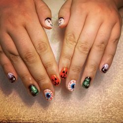 Hollywood Nails