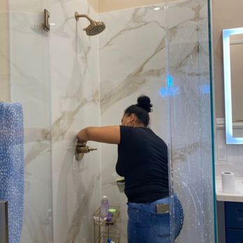 House Cleaning with Anielka - Home Cleaning Near Me House Cleaning with Anielka - Home Cleaning Near Me