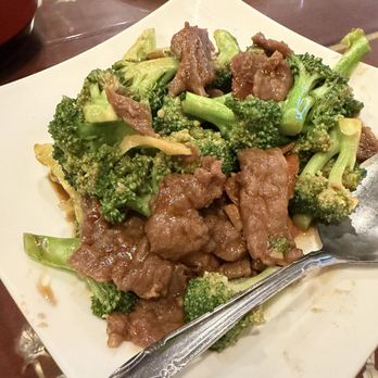 Happy Garden - Beef with Broccoli - Cantonese Near Me - Fairfield, California Happy Garden - Beef with Broccoli - Cantonese Near Me - Fairfield, California