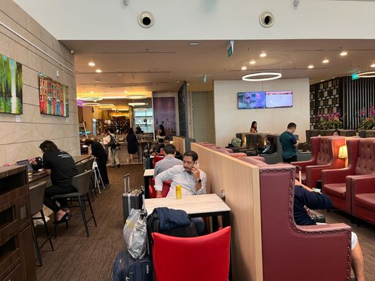 SATS Premier Lounge Terminal 3 by null
