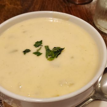 Champney's Restaurant & Tavern - Clam chowder bowl - American Near Me - Deerfield, Massachusetts