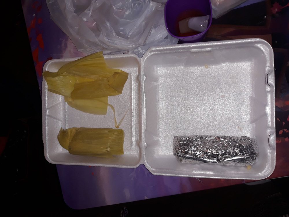 ROCA FUERTE PANADERÍA Y PUPUSERIA Salvadoran 8710 Sepulveda Blvd