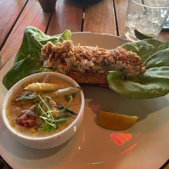 Proof - Lobster roll - American Near Me - Scottsdale, Arizona Proof - Lobster roll - American Near Me - Scottsdale, Arizona