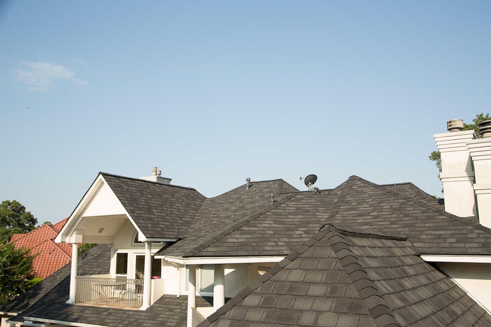 Slide of Elite Roofing Solutions