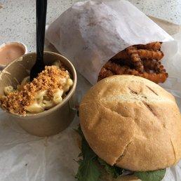Dragonslayer, mac & cheese, sweet potato fries