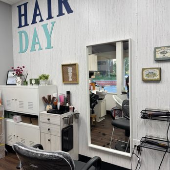 1. Hairday Studio