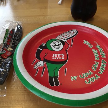 Jet's Pizza - Colorful plate - Pizza Near Me - Fort Myers, Florida