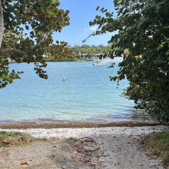 Porter Park - Nice beach for launching a non-motorized boat. - Parks Near Me - Tequesta, Florida