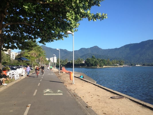 Rodrigo de Freitas Lagoon by null