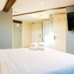 The Royal Oak Pub & Guesthouse - The Royal Oak Guesthouse.