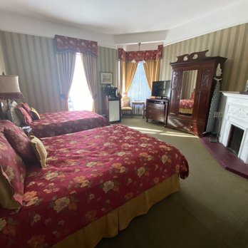 Queen Anne Hotel - 2 queen beds, fireplace - Hotels Near Me - San Francisco, California Queen Anne Hotel - 2 queen beds, fireplace - Hotels Near Me - San Francisco, California