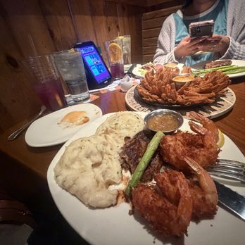Outback Steakhouse - mashed potatoes , shrimp and choice cut steak - Steakhouses Near Me - Las Vegas, Nevada Outback Steakhouse - mashed potatoes , shrimp and choice cut steak - Steakhouses Near Me - Las Vegas, Nevada