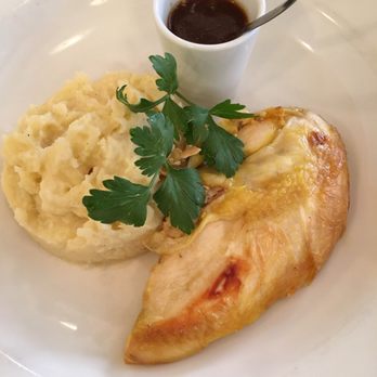 Le Petit Cler - Bistros Near Me - Paris, 75 Le Petit Cler - Bistros Near Me - Paris, 75