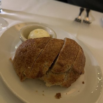 801 Chophouse - House bread - Steakhouses Near Me - Minneapolis, Minnesota 801 Chophouse - House bread - Steakhouses Near Me - Minneapolis, Minnesota