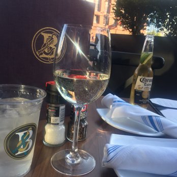 Blackwall Hitch - Outdoor seating area - New American Near Me - Baltimore, Maryland