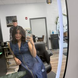 Zoila's Hair Design & Spa - Blow out