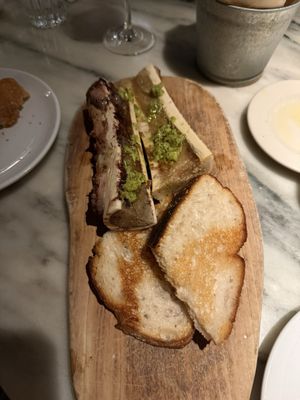 Barcelona Wine Bar by null