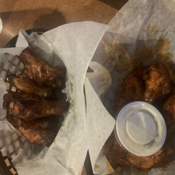 Trains Tavern - 5 salt and vinegar and 5 buffalo wings - American Near Me - Lebanon, Maine Trains Tavern - 5 salt and vinegar and 5 buffalo wings - American Near Me - Lebanon, Maine