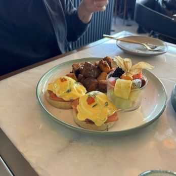 Glass Kitchen - Salmon eggs Benedict - Breakfast & Brunch Near Me - Markham, Ontario
