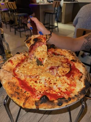 Sogna Napoli Trattoria & Pizzeria by null