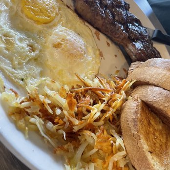 Broken Yolk Cafe - New York Steak & Eggs - Breakfast & Brunch Near Me - Chandler, Arizona